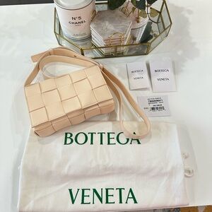 BOTTEGA VENETA ORIGINAL Small Cassette Leather Bag